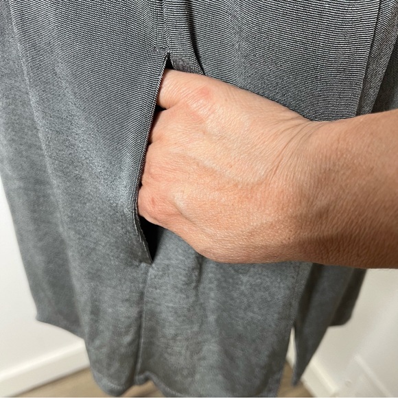 CHICOS TRAVELERS COLLECTION WOMENS SPARKLY DARK GRAY OPEN FRONT CARDIGAN Sz 2 - Picture 5 of 12